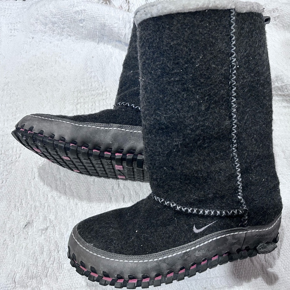 Nike Valenka Puddle Proof Wool Boots Y2K Vintage